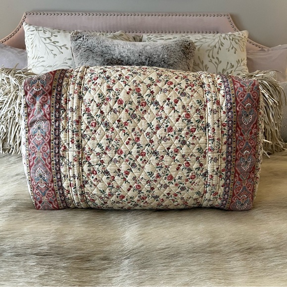 Vintage VERA BRADLEY Cream 1985 Large Duffle Bag Pink Floral Cottage Quilted - Picture 10 of 14